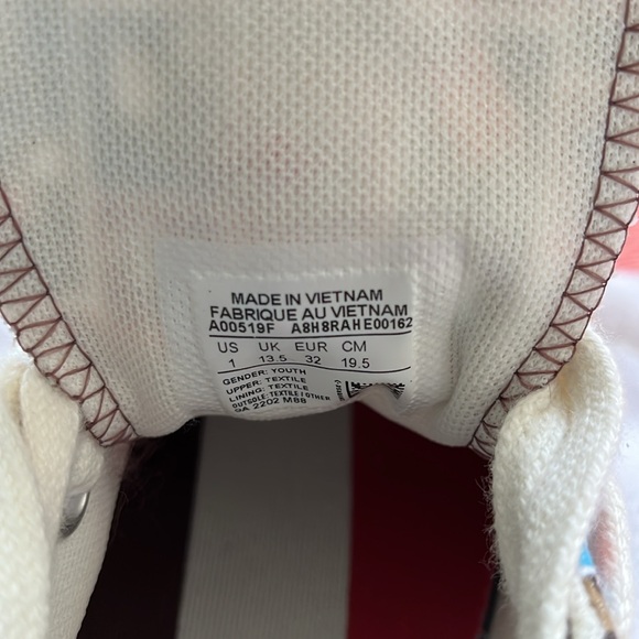 Converse, girls size 1 - Picture 7 of 8